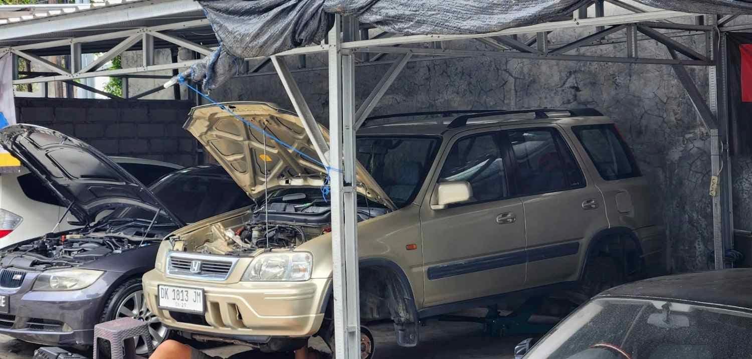 Ganti oli mesin mobil